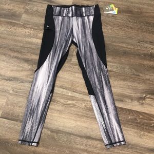 NUX Take Two active legging.